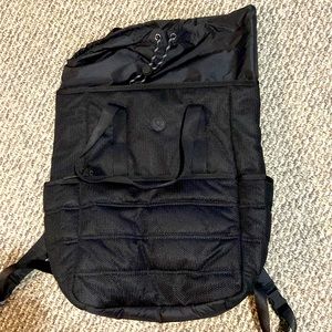 COPY - Black Lululemon backpack